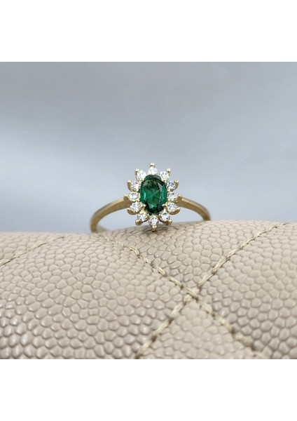 Gümüş Yüzük - 1.05 Karat Zümrüt Yeşili Taşlı 0.30KARAT Pırlanta(Signty)Taşlı Vintage Tasarım 925 Ayar Gümüş Yüzük