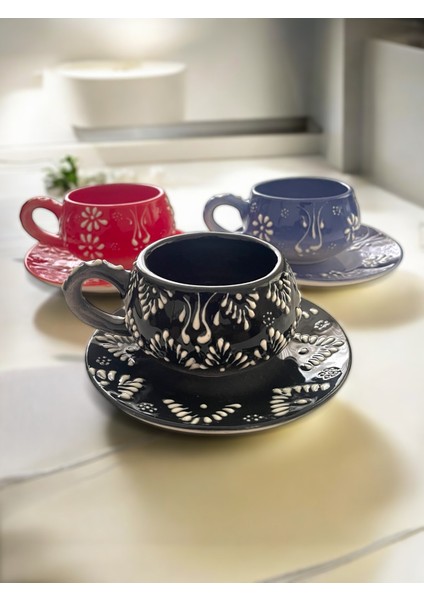 Dekoratif Şık Tasarım Tamamen El Yapımı Kırmızı , Lacivert ve Siyah 3 Kişilik Kahve Fincanı modelleri