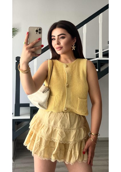 Sarı Sıfır Kol Gold Düğme Triko Yelek