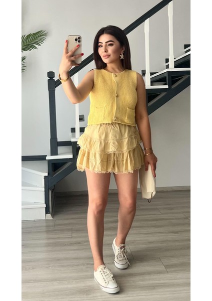 Sarı Sıfır Kol Gold Düğme Triko Yelek