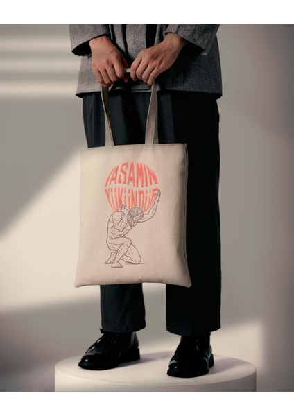 Yaşamın Yükündür - Mitolojik Atlas Nakışlı Krem Bez Çanta 35X40 cm – Kalın Kanvas Kumaş modelleri