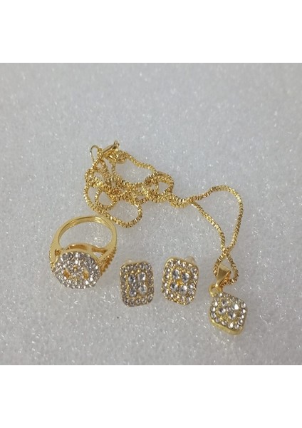 ( Kolye + Yüzük + Küpe ) 1 Set Kolye & Küpe & Yüzük Gold Square Takı Seti indirimleri