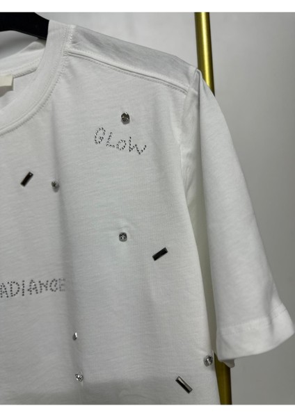 Kadın T-Shirt Taşlı fırsatları