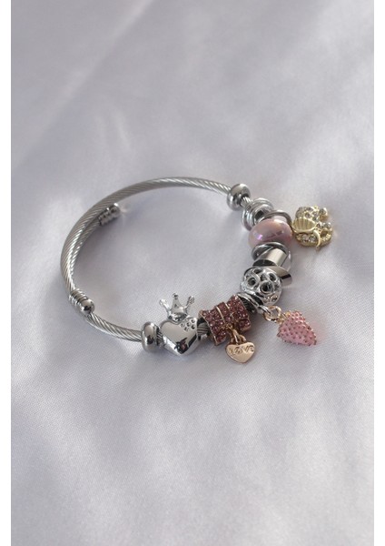 Çelik Charm Model Pembe Çilek Figür Kalp Detay Zirkon Taşlı Kadın Bileklik