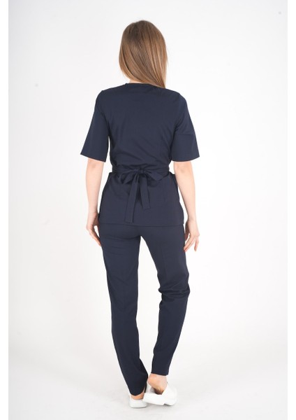 Lacivert Elegant Model Cerrahi Üniforma Belden Bağlamalı Scrubs Takım