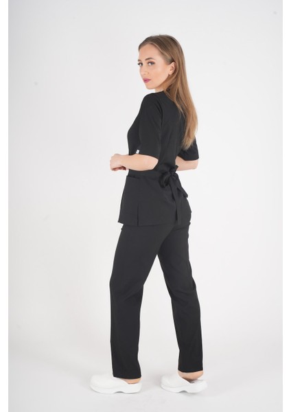 Siyah Elegant Model Cerrahi Üniforma Belden Bağlamalı Scrubs Takım
