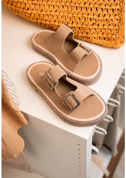 Erkek Günlük Terlik Bej fırsatları