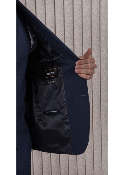 Erkek Slim Fit Sivri Yaka Yelekli Takım Elbise