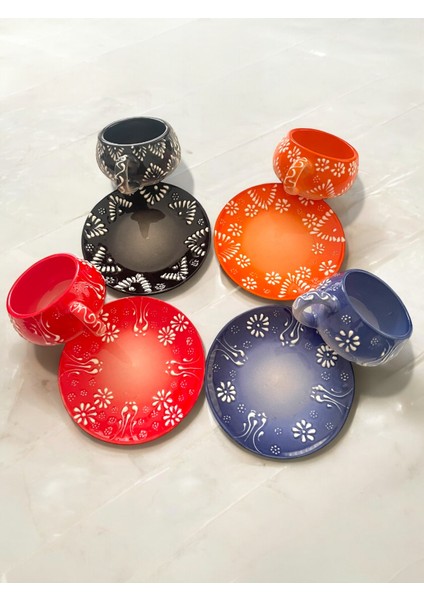 Dekoratif Şık Tasarım Tamamen El Yapımı Turuncu, Lacivert, Kırmızı ve Siyah 4 Kişilik Kahve Fincanı modelleri