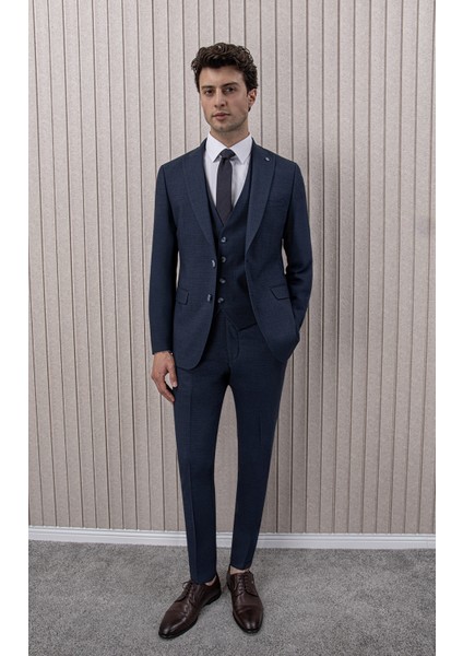 Erkek Likralı Slim Fit Sivri Yaka Yelekli Takım Elbise