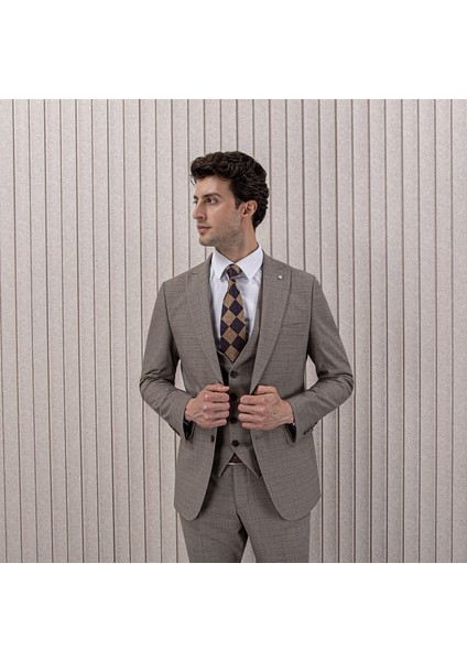 Erkek Likralı Slim Fit Sivri Yaka Yelekli Takım Elbise