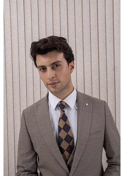 Erkek Likralı Slim Fit Sivri Yaka Yelekli Takım Elbise