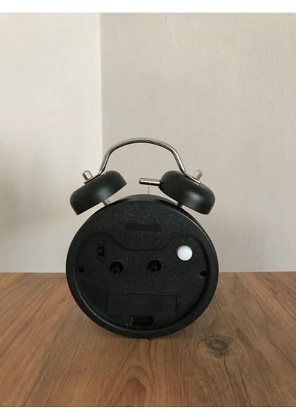 Nostaljik Görünümlü Alarm Kurmalı Metal Çalar Saat fiyatları