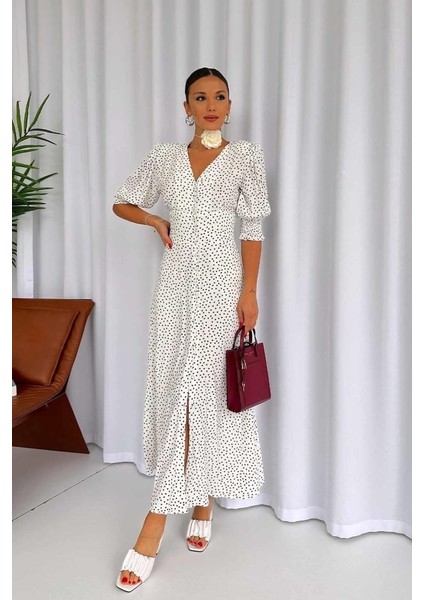 Beyaz Arka ve Bel Ucu Gipeli Elbise