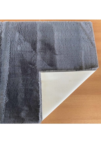 Home Comfort Konfor Tüylü Yumuşak Halı Füme 75X110CM Avantajlı Silinebilir Toz Tutmaz 1 Adet modelleri
