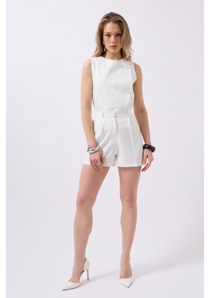 Pileli Yüksek Bel Beyaz Şort modelleri