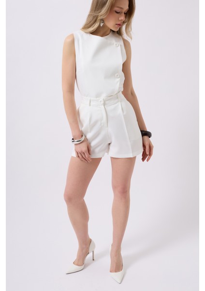 Pileli Yüksek Bel Beyaz Şort fırsatları