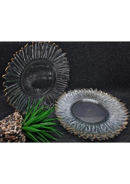 6 Parça Şıklığı ve Zarafeti Buluşturan Cam Pasta Takımı 24CM