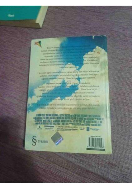 Uçurtma Avcısı - Roman Boy 375 Sayfa 2008 Basimi Khaled Hosseini 2,el Sadece Fotoğrafda Gorulen Ilk Bos Sayfada Kosede Yirtik Var Onun Disinda Temiz Kondisyonda