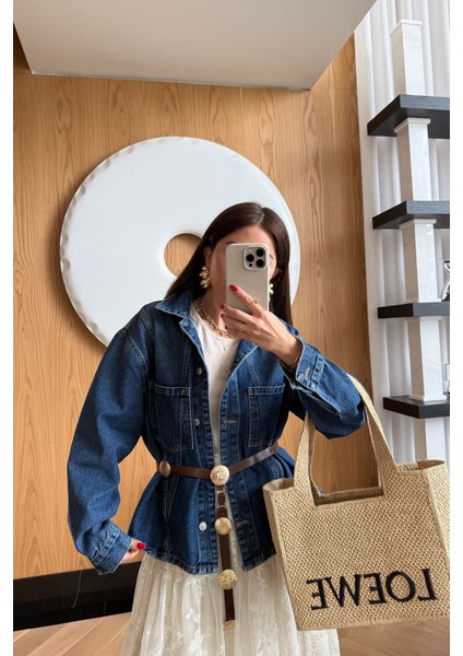 Önü Dikişli Çift Cepli Denim Ceket
