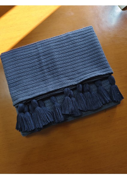 Renkli Püsküllü Koltuk Koltuk Örtüsü