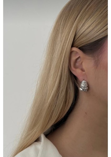 Gümüş Renk Tırtıklı Küpe modelleri