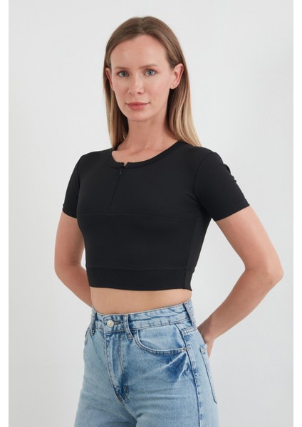 Basic Yarım Fermuarlı Dalgıç Kumaş Crop Tişört modelleri