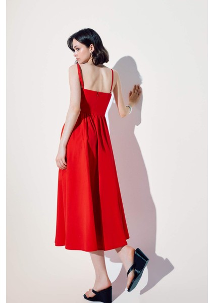 V Yaka Poplin Askılı Kırmızı Midi Elbise fiyatları