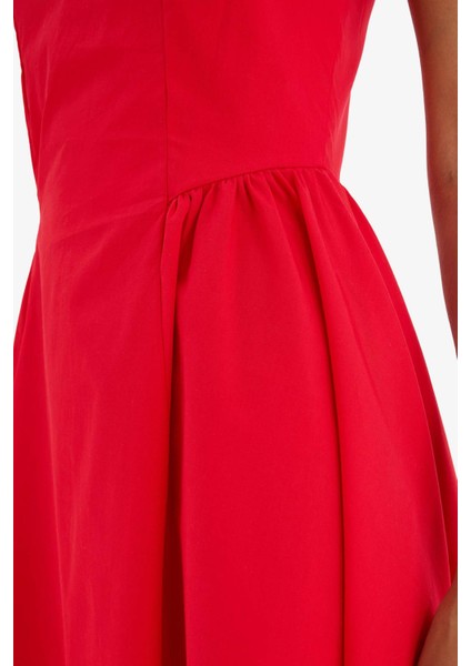 V Yaka Poplin Askılı Kırmızı Midi Elbise