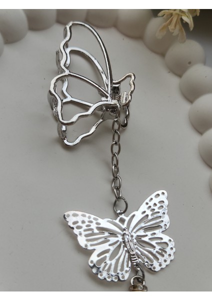 Kelebek Model Sallantılı ve Inci Detaylı Metal Kadın Mandal Toka(4 Cm) fırsatları