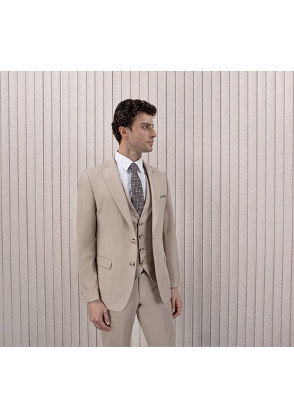 Erkek Slim Fit Sivri Yaka Yelekli Takım Elbise