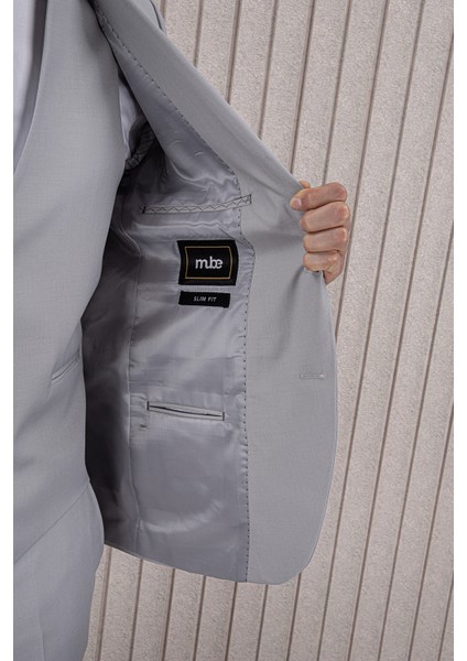 Erkek Slim Fit Sivri Yaka Yelekli Takım Elbise