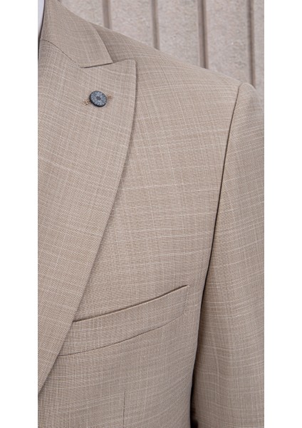 Erkek Slim Fit Sivri Yaka Yelekli Takım Elbise