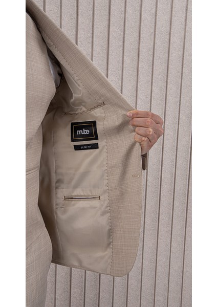 Erkek Slim Fit Sivri Yaka Yelekli Takım Elbise