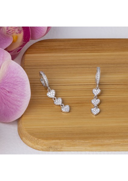 3'lü Kalp Model 925 Ayar Gümüş Zirkon Taşlı Kadın Küpe modelleri