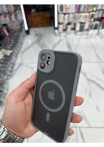 iPhone 11 Kamera Korumalı Kılıf Magsafe Özellikli Mat Tank Koruyucu Kılıf - Gri modelleri