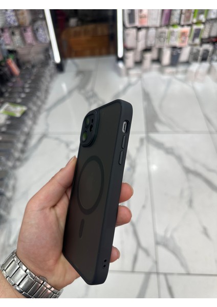 iPhone 11 Kamera Korumalı Kılıf Magsafe Özellikli Mat Tank Koruyucu Kılıf - Siyah modelleri