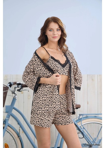 Kadın Milan Kumaş Leopar Desenli Şortlu Sabahlıklı Üçlü Pijama Takımı – 7555 modelleri