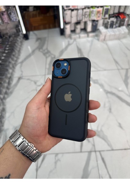 iPhone 14 Karbon Kılıf Tank Magsafe Özellikli Dokulu Buzlu Korumalı Kılıf - Siyah