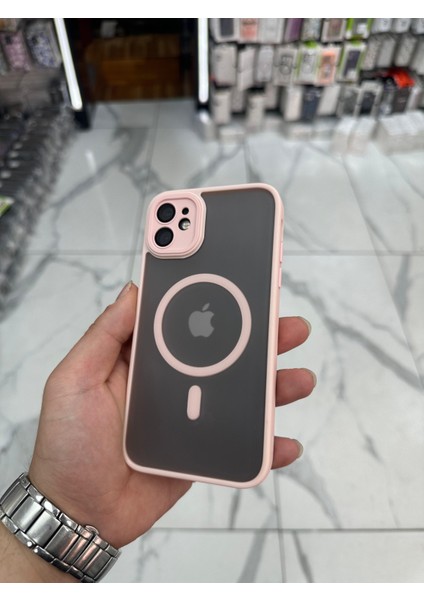 iPhone 11 Kamera Korumalı Kılıf Magsafe Özellikli Mat Tank Koruyucu Kılıf - Pembe