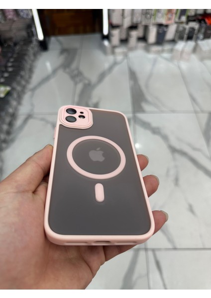 iPhone 11 Kamera Korumalı Kılıf Magsafe Özellikli Mat Tank Koruyucu Kılıf - Pembe fırsatları