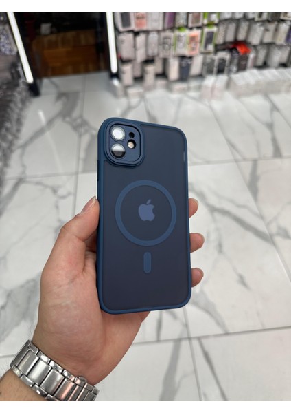iPhone 11 Kamera Korumalı Kılıf Magsafe Özellikli Mat Tank Koruyucu Kılıf - Lacivert