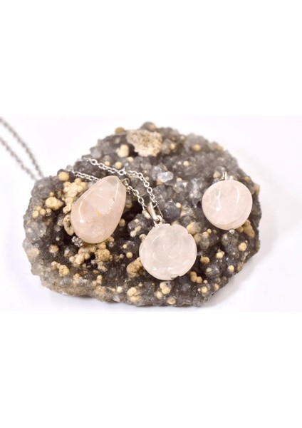 Gül Desenli Pembe Kuvars Kolye