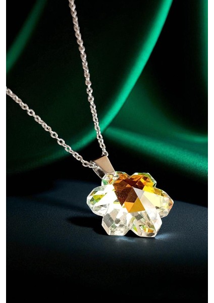 Lina Tia Kadın Çelik Gümüş Kaplama Zincirli Stilize Çiçek Fasetli Zirkon Taşlı Model Yanardönerli Kolye