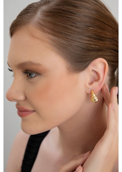 Lina Tia Kadın Kıvrımlı Dalgaların Dansı Tasarımlı Model Altın Kaplama Günlük Abiye Elbise Bluz Kombin Küpe fiyatları