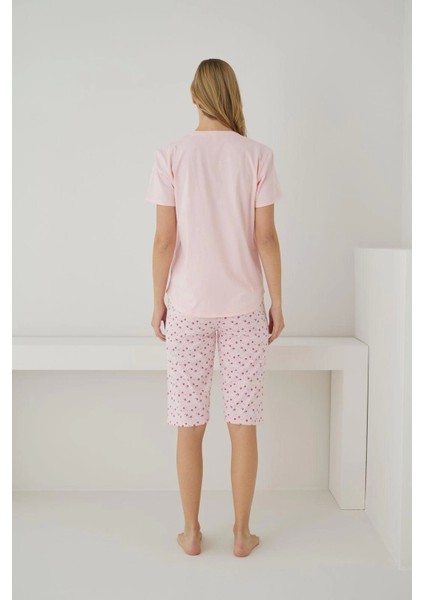 Kadın Süprem Kumaş Kısa Kollu Kapri Pembe Pijama Takımı – 2553