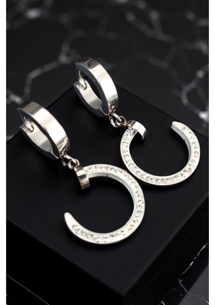 Kadın Çelik Gümüş Kaplama Zirkon Taşlı Halka Klipsli Ay Tema Sallantılı Tasarım Model Kombin Küpe fiyatları
