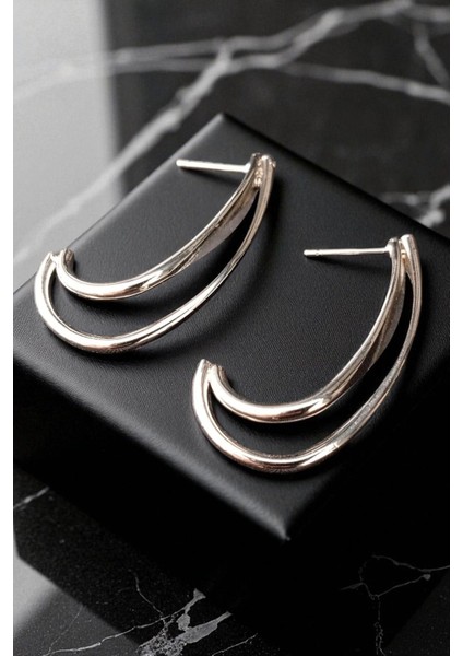 Kadın Çelik Gümüş Kaplama Paralel Kavisli Ay Formlu Tasarım Model Günlük Kombin Küpe