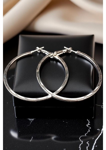 Kadın Çelik Gümüş Kaplama Orta Boy Ince Halka Çember Kare Çizgi Desenli Tasarım Model Günlük Küpe modelleri