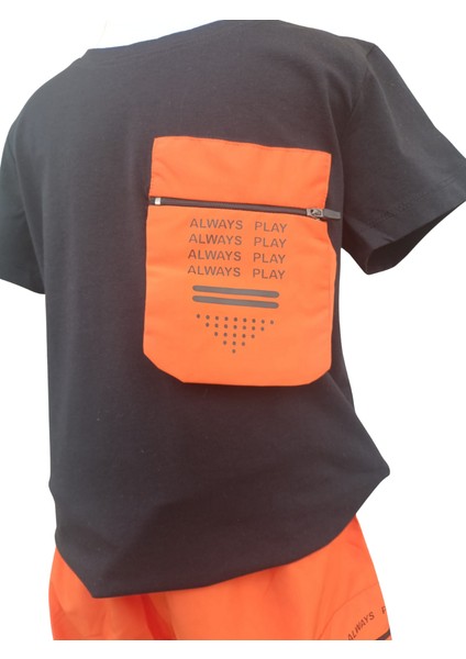 Erkek Çocuk İkili Takım Torba Cepli Siyah T-Shirt Deniz Kullanımına Uygun Cepli Turuncu Şort modelleri